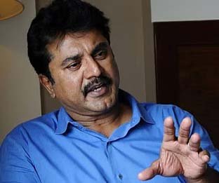 சட்டமன்ற தேர்தலில் நான் போட்டியிடவில்லை: சரத்குமார் பேட்டி